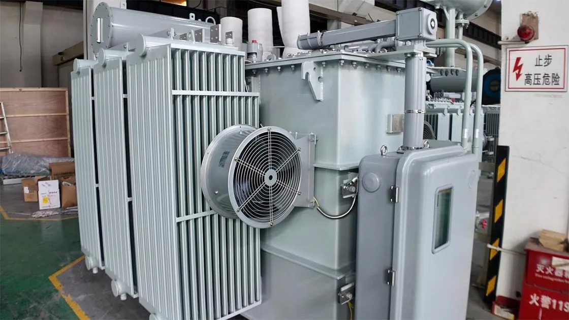 Oil immersed transformer with OLTC